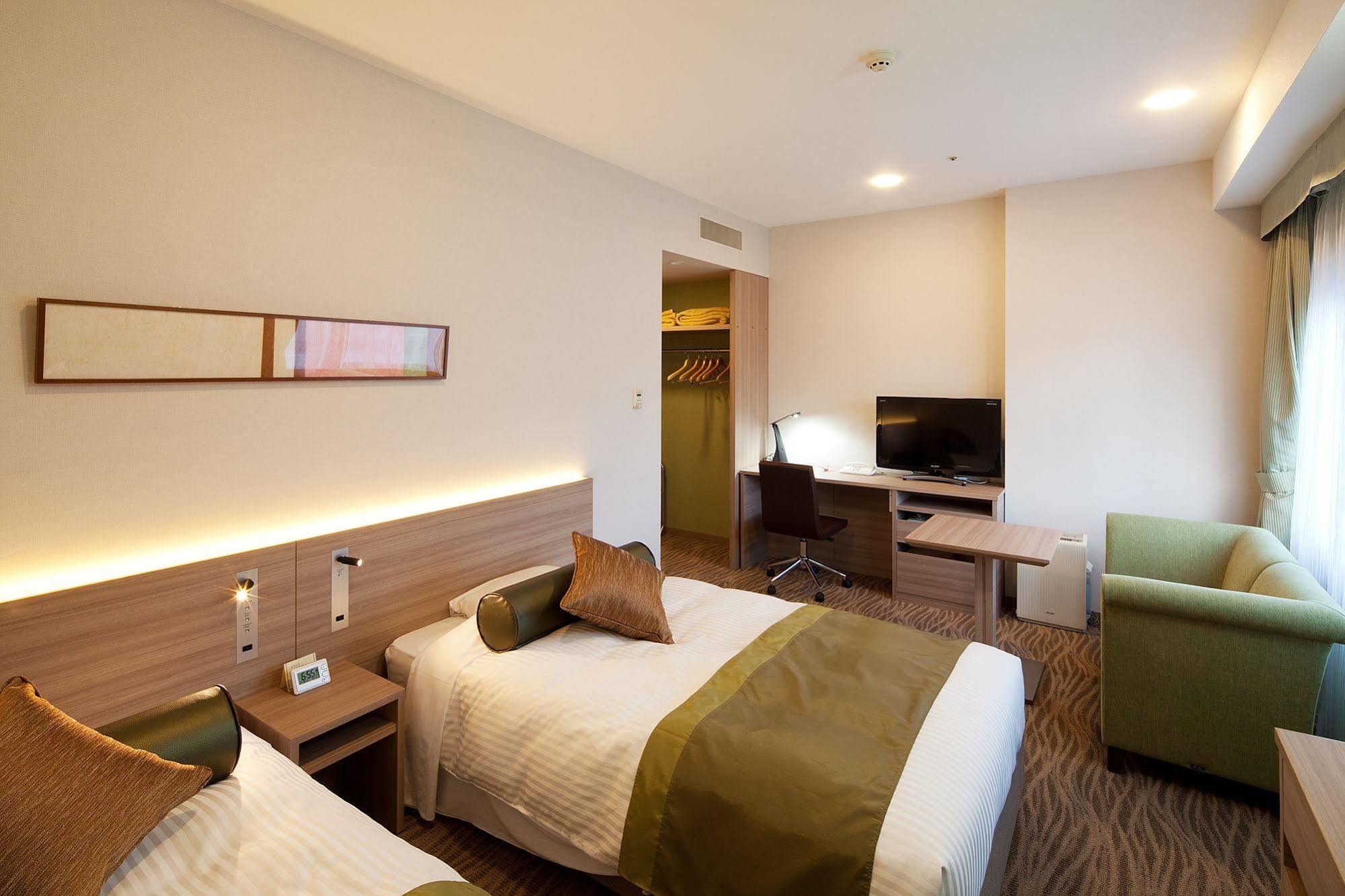 Ueda Tokyu Rei Hotel Buitenkant foto